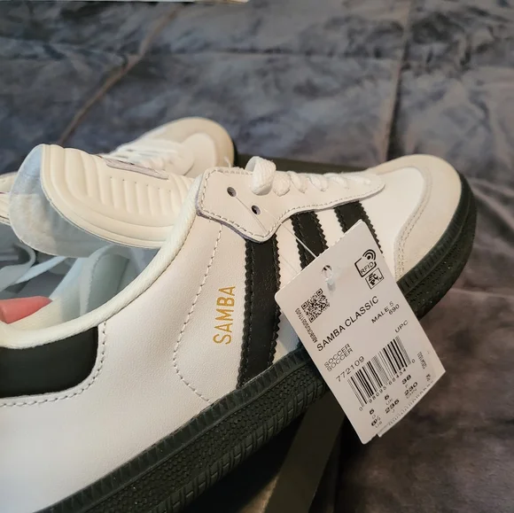**SOLD ** Adidas Samba Classic White Women 6/Men/Youth 4.5 - Picture 9 of 14